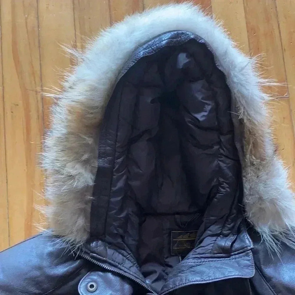 Eddie Bauer  vintage Coyote fur trim leather down coat - Picture 2 of 15